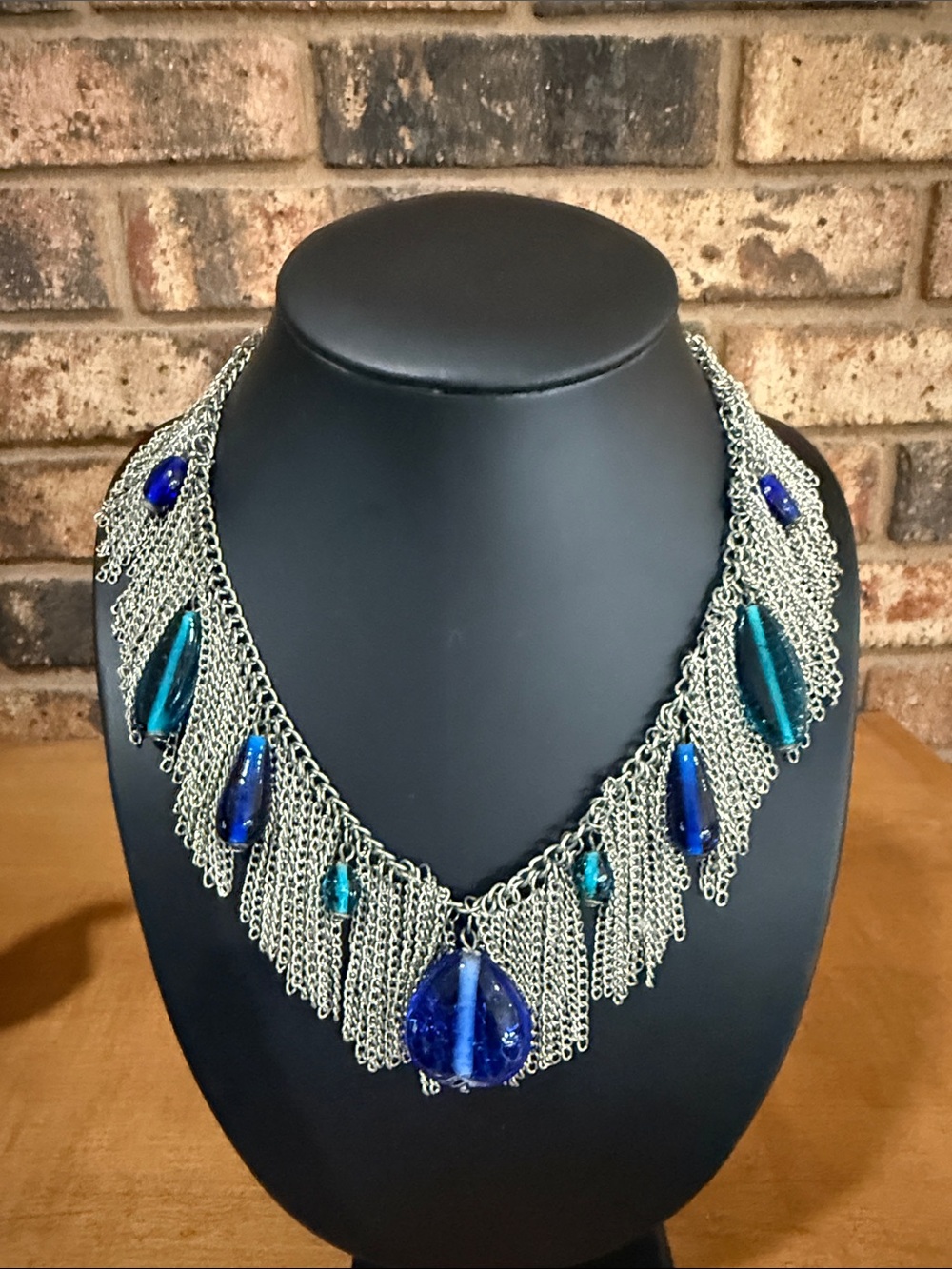 Vintage Art Glass blue teal beads silver tone fringe collar choker necklace